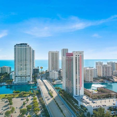 Pool - Infinity View - Balcony - Gym - Near Beach Hallandale Beach Exteriör bild